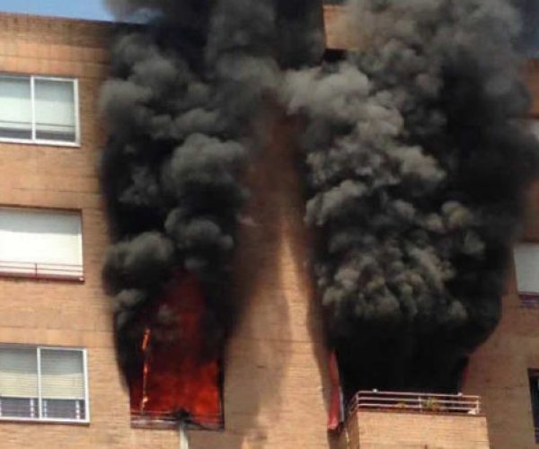 incendio-vivienda-bloque-702x390